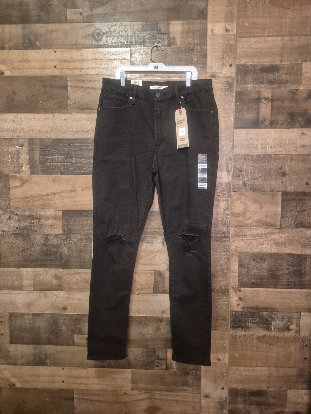 Levi's Black Skinny Jeans Distressed 33x30. New With Tags